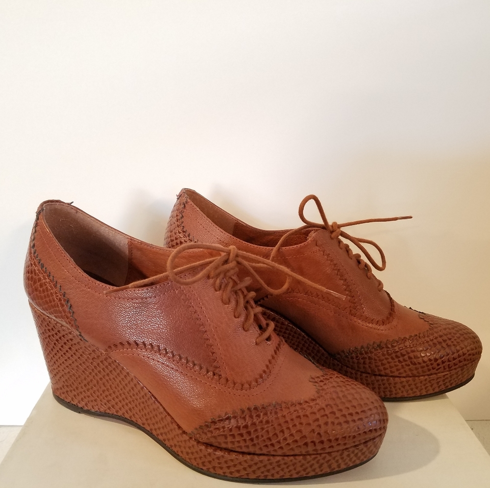 REMIX Brown Leather Wedges